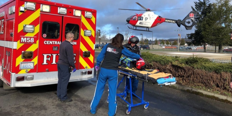Moderate height transportation inside the ambulance